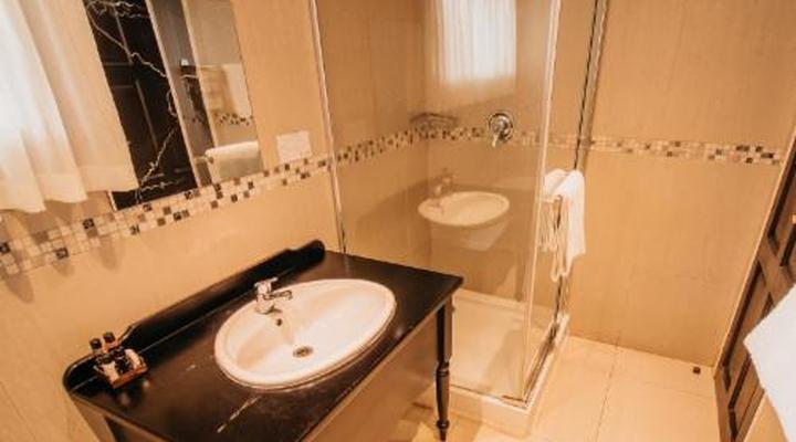 Mount Sheba Rainforest Hotel & Resort