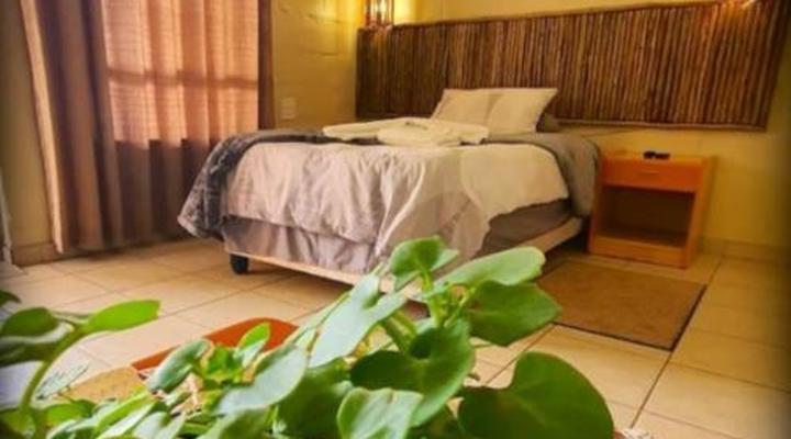 Spoelklippie Guesthouse (Whole house & Whole Flat)