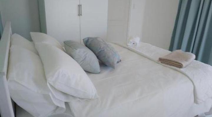 CoCo de Mer Self Catering Logs