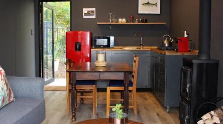 Two White Oaks - Luxury prefab bungalows