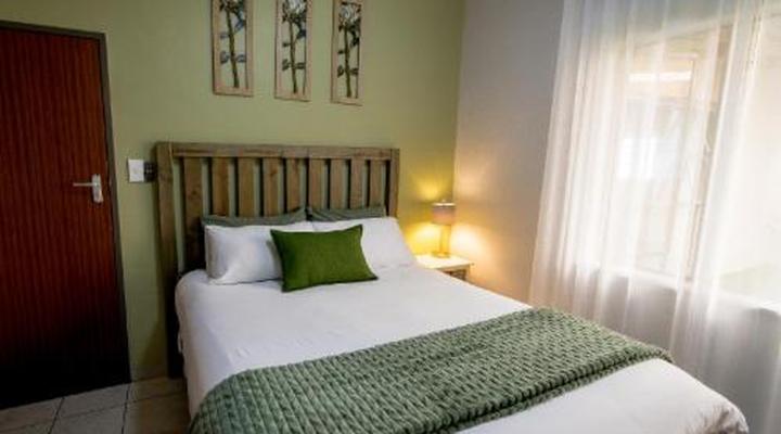 Meerkat Manor Self-catering and Accommodation