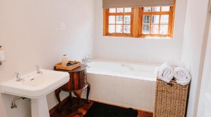 Casalinga La Casa and Restaurant