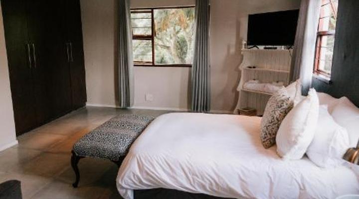 Casalinga La Casa and Restaurant