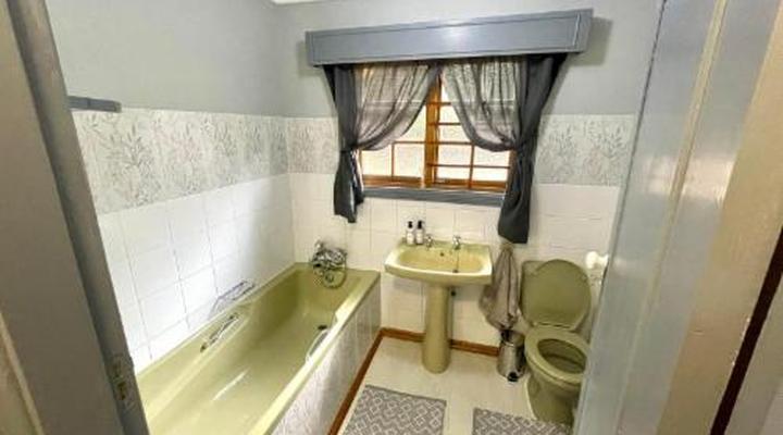 The Hedge at Dullstroom Cottage