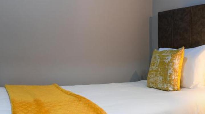 Next to Apartment Hotel