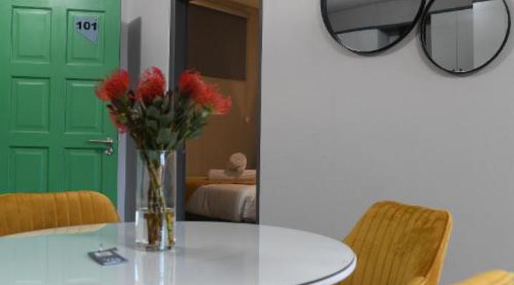 Next to Apartment Hotel