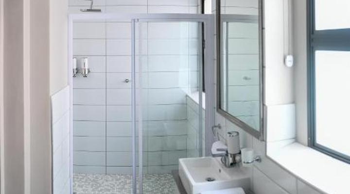 Next to Apartment Hotel