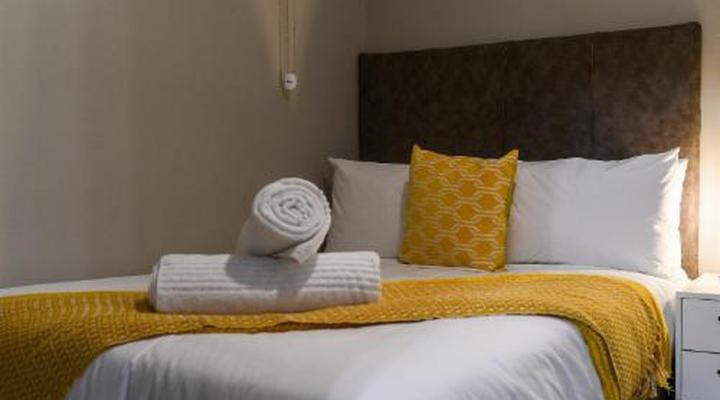 Next to Apartment Hotel