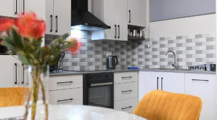 Next to Apartment Hotel