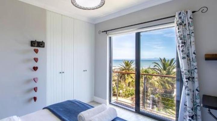 Apartment18Lifestyle