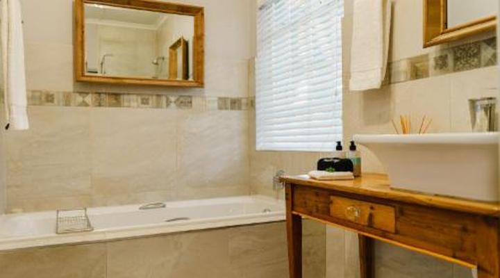 Hopefield Guesthouse-Addo