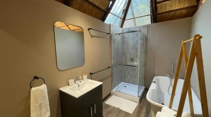 Makhasa Private Game Lodge
