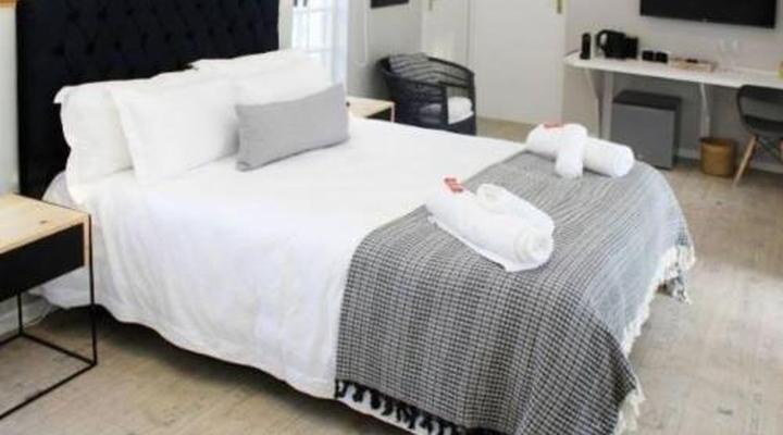 La Belle Guest House