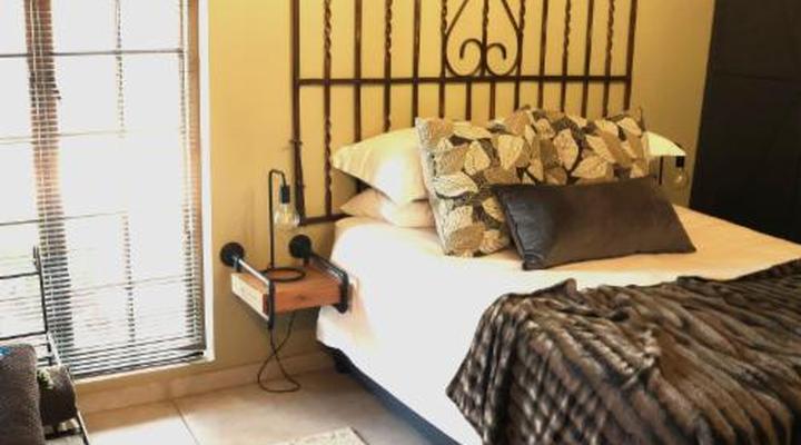 Monkey Thorn Cottage