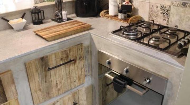 Monkey Thorn Cottage