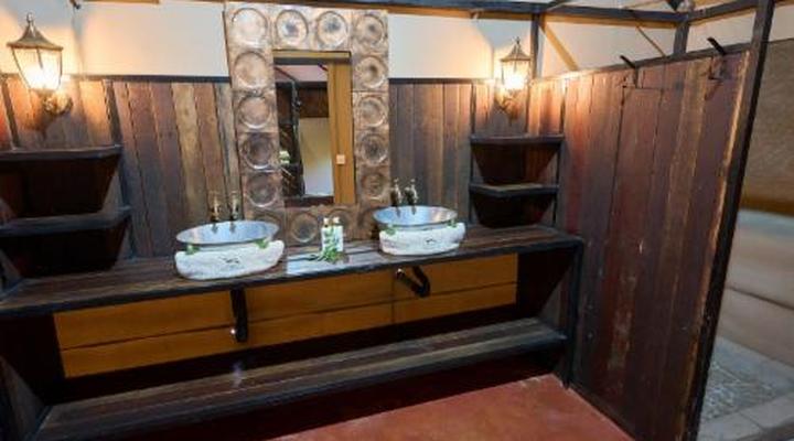 Iganyana Tented Camp