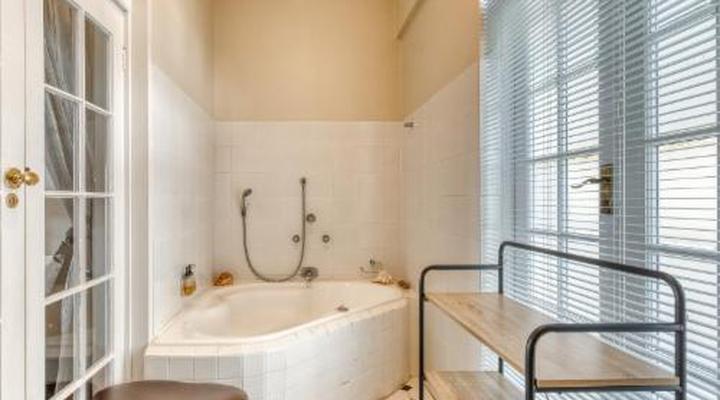 Manor on the Bay Loadshedding-free Guesthouse