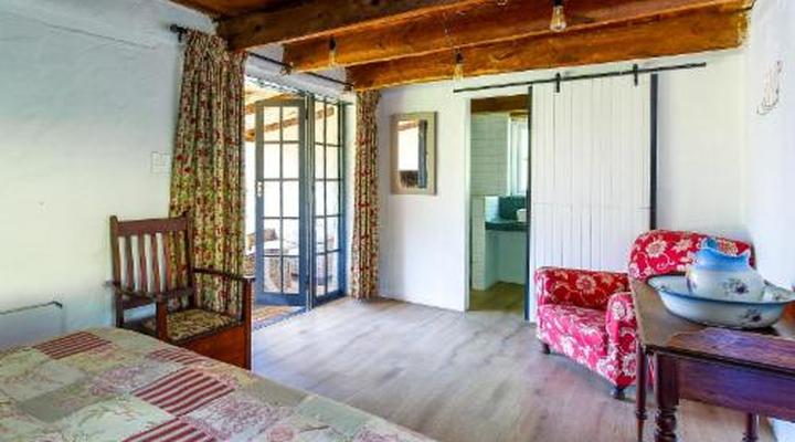 Oewerzicht Tented River Lodge & Farm Cottages