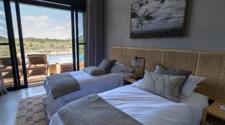 Izakithi River Villa