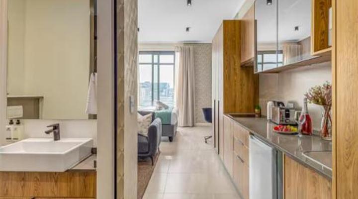 StayCeity at Menlyn Maine