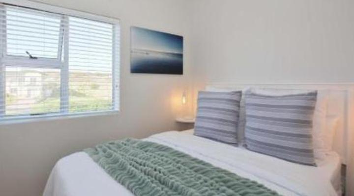 Big Bay Beach Club 220