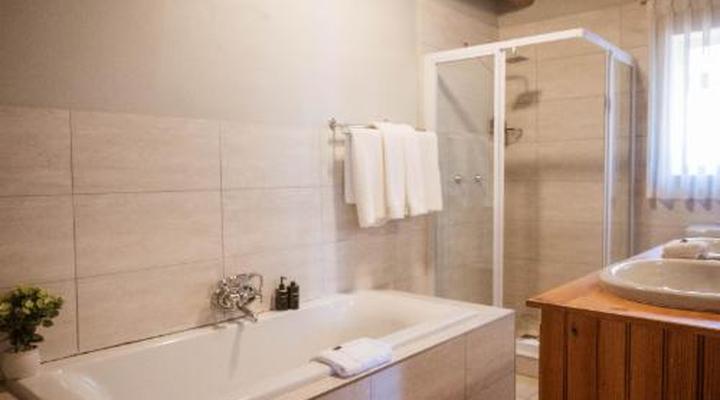 Bakenskraal Ostrich Palace