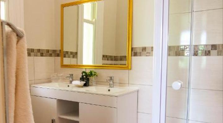 Bakenskraal Ostrich Palace