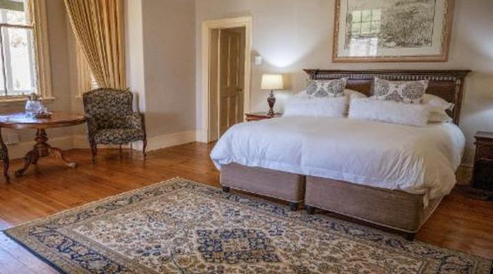 Bakenskraal Ostrich Palace