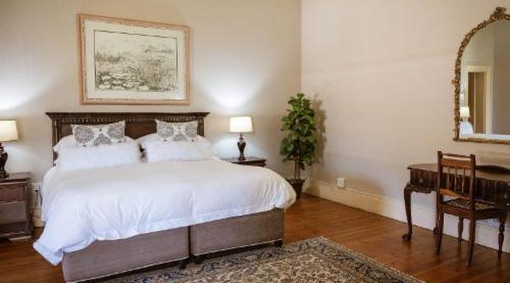 Bakenskraal Ostrich Palace