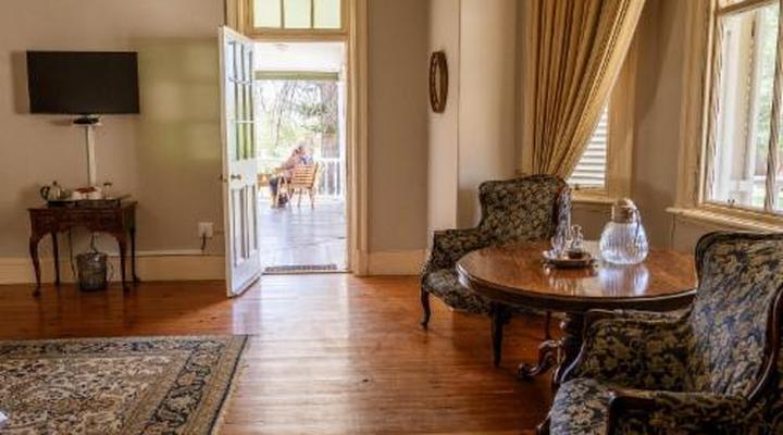 Bakenskraal Ostrich Palace