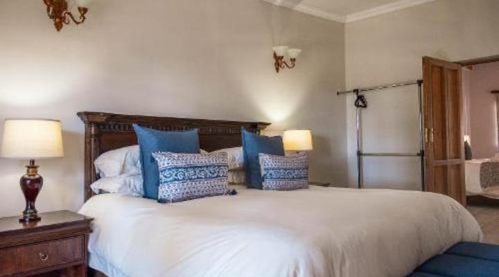 Bakenskraal Ostrich Palace