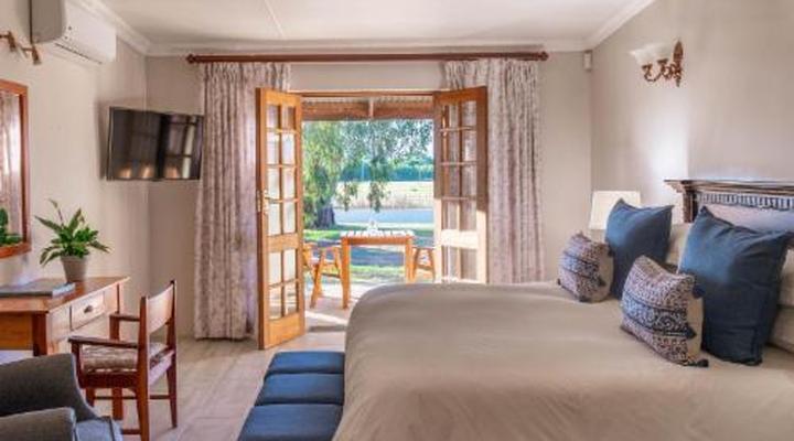 Bakenskraal Ostrich Palace