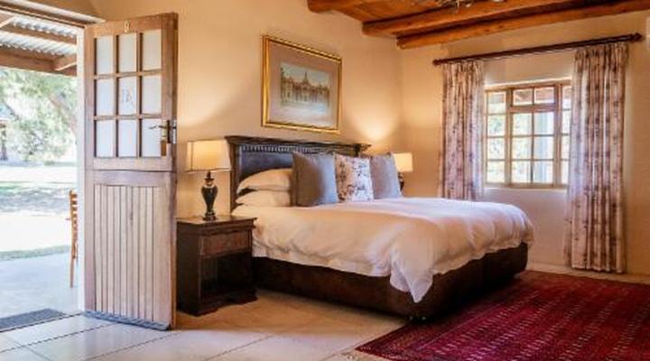 Bakenskraal Ostrich Palace