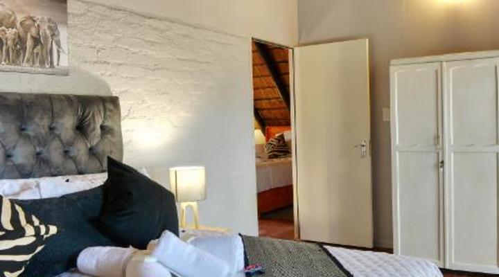 Emathulini Holiday Home