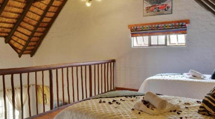 Emathulini Holiday Home