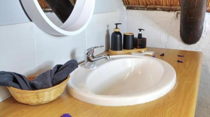 Emathulini Holiday Home