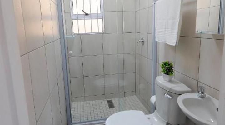 EL Guest Lodge and Spa