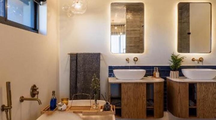 Villa and Studio Eiland