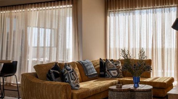 Villa and Studio Eiland