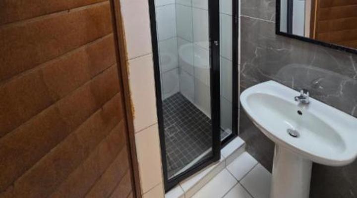 La - Majestic Guest Lodge