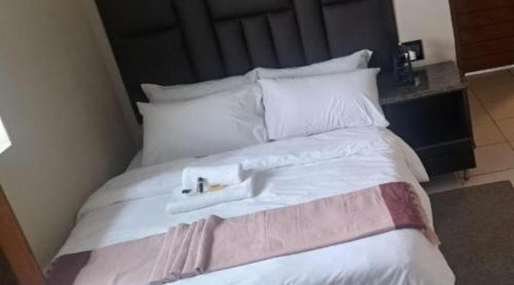 La - Majestic Guest Lodge