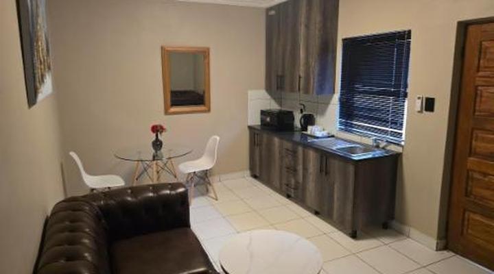 La - Majestic Guest Lodge