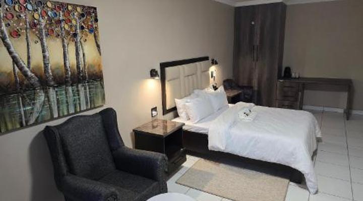 La - Majestic Guest Lodge