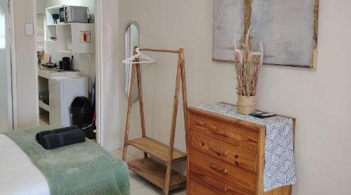 54 on 7th Newton Park