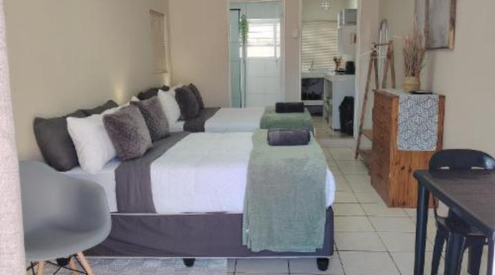 54 on 7th Newton Park