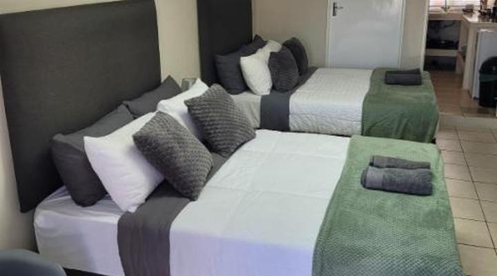 54 on 7th Newton Park