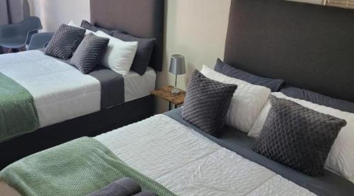 54 on 7th Newton Park