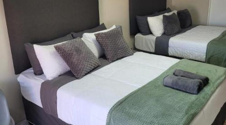 54 on 7th Newton Park