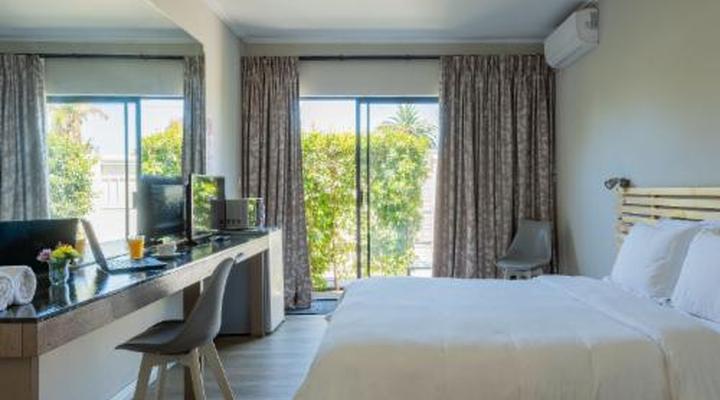 Bloubergstrand Lodge