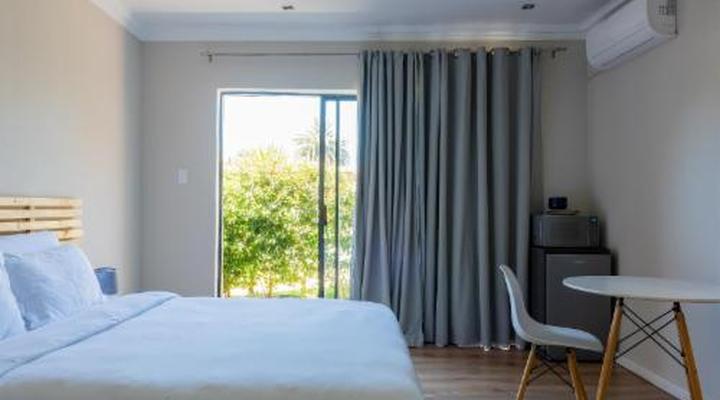 Bloubergstrand Lodge